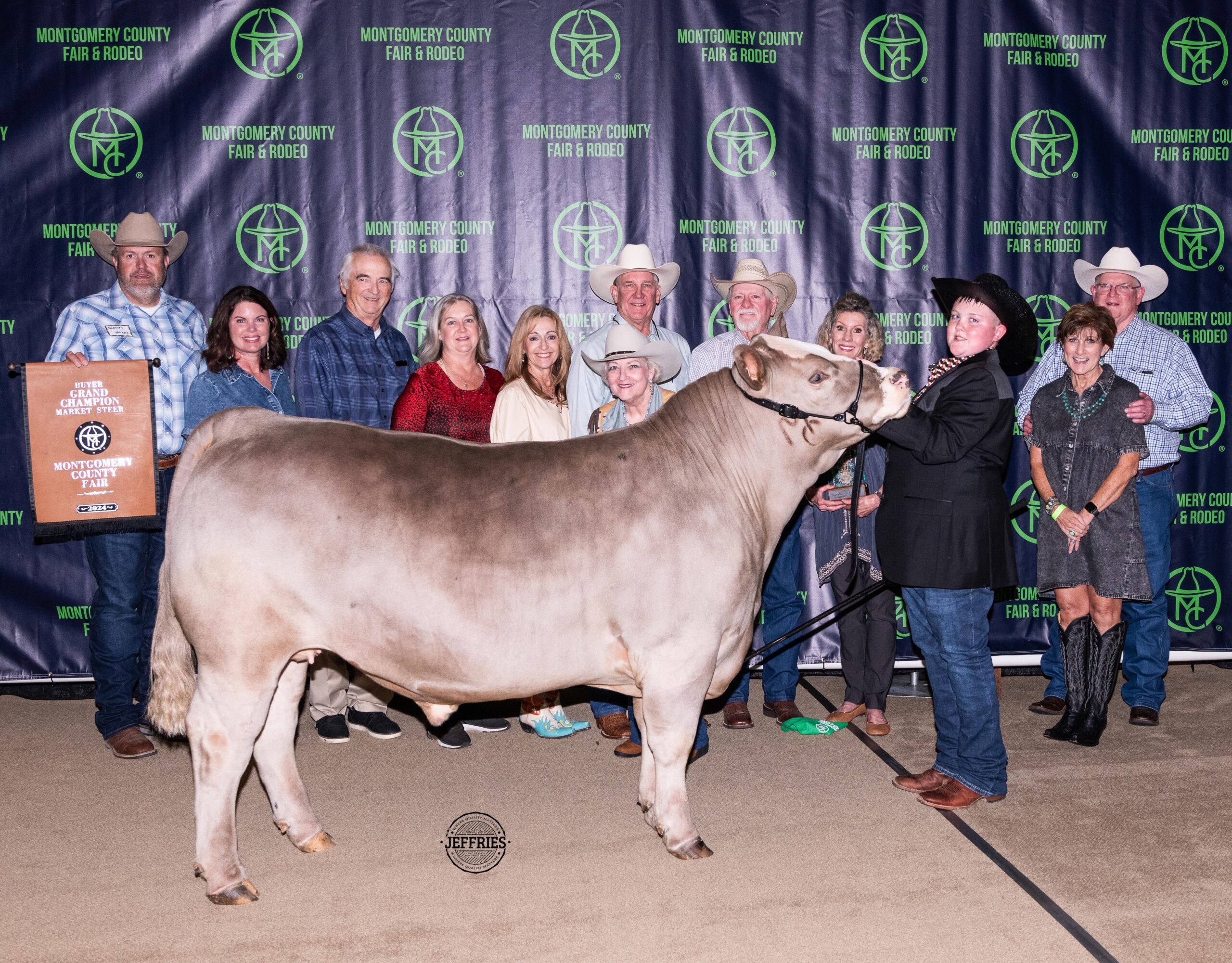 JUNIOR LIVESTOCK AUCTION